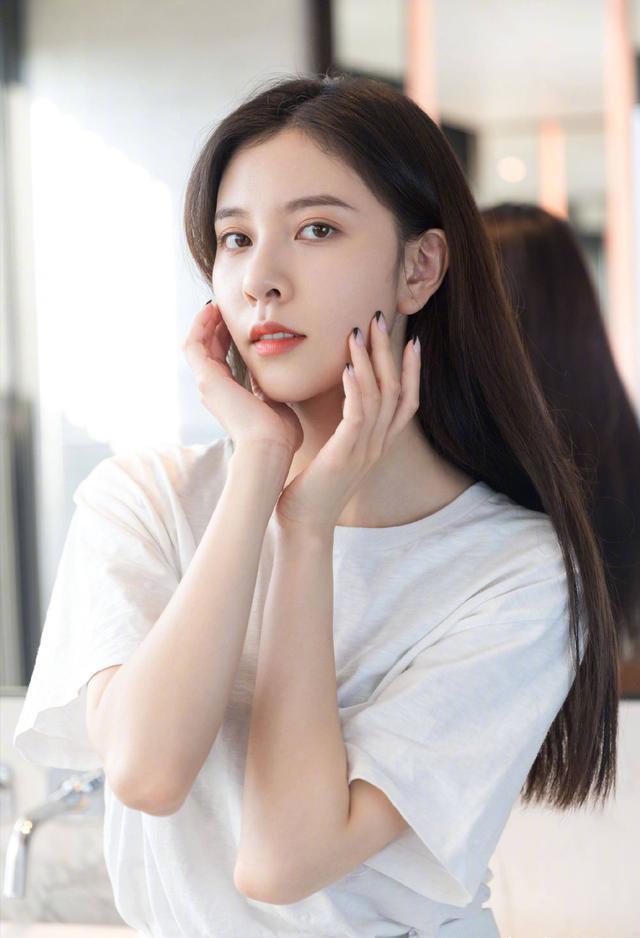 宋妍霏|宋妍霏助理手机上7个大字火了