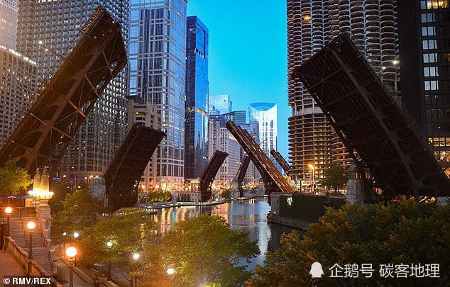 洛里·莱特富特|BLM黑人抗议者称“抢劫有理”：“抢劫是赔偿”