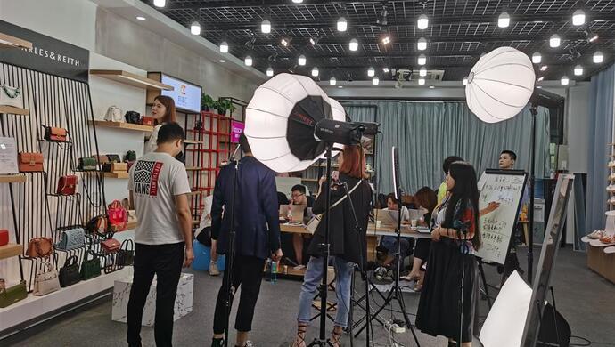 一万多位带货主播集聚在杭州九堡电商带货的宇宙中心造就了什么