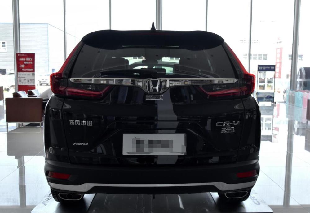 2021款运动版crv到店落地18万15t四驱外观比途观帅气