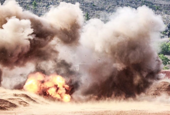 硝酸铵|2700吨硝酸铵在黎巴嫩引发爆炸，它不是化肥配料吗？怎么就炸了