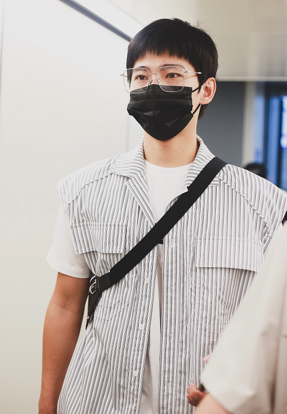 迪丽热巴|热巴杨洋新剧演情侣，一样28岁却似姐弟，网友：真的合适吗？