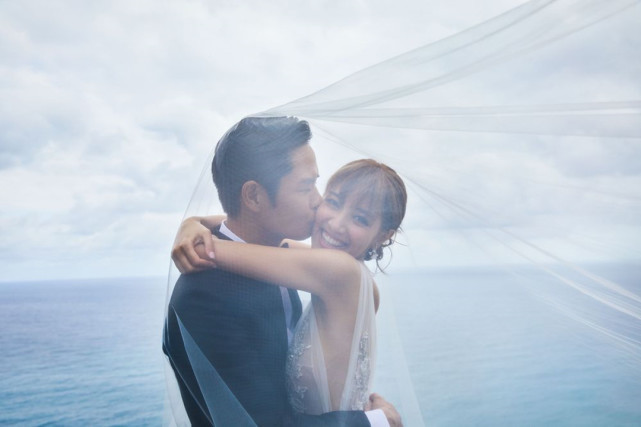 郑嘉颖|陈凯琳二胎产子后再迎来喜事 与老公郑嘉颖喜迎结婚2周年