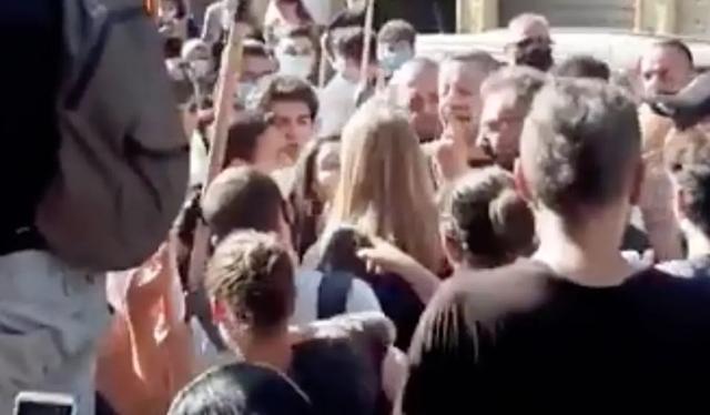 黎巴嫩_时政|7000多人伤亡，30万人流亡，黎巴嫩大爆炸后全国崩溃暴怒…