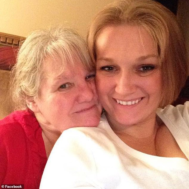 美国_社会|美国一新冠患者隐瞒病情参加葬礼，导致40多名家庭成员被感染