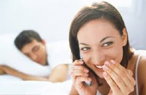 出轨|秘鲁男子闲来无事翻看街景地图，看到妻子出轨画面气炸，愤怒离婚