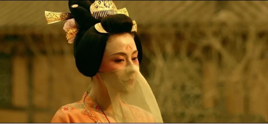 云想衣裳花想容:唐代女子妆容图鉴,现在都不敢这么画