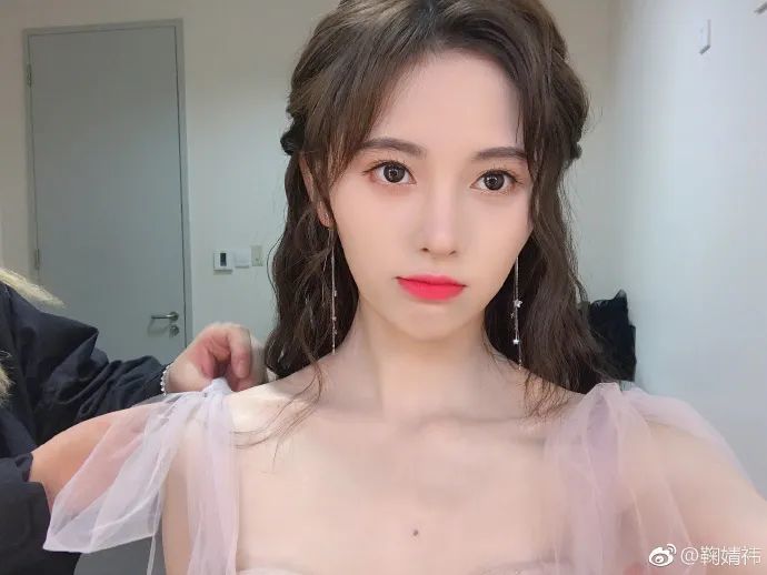 鞠婧祎|他俩上热搜竟然不是因为恋情？