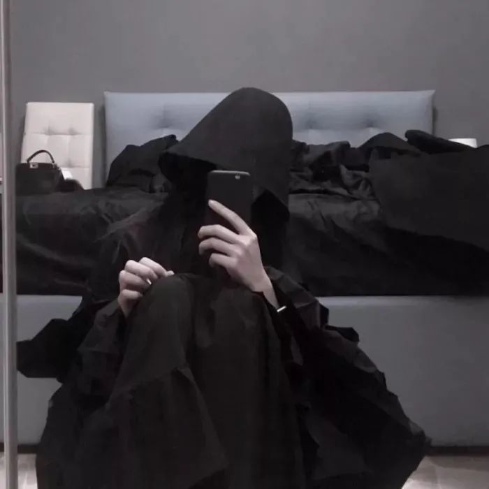 暗黑丧头像丧系黑白动漫头像