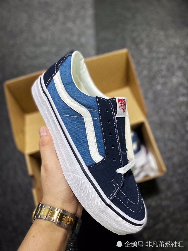 vanssk8low经典款蓝白低帮休闲板鞋