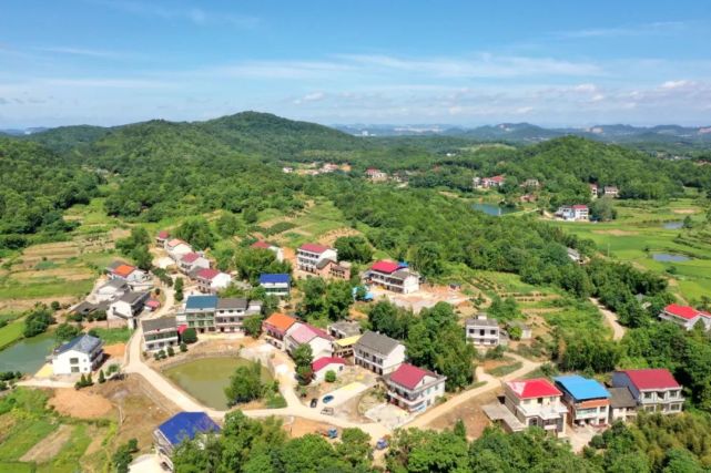 蛇形山镇 奏响 美丽屋场 建设协奏曲 蛇形山镇 泉塘村 娄星区 美丽屋场