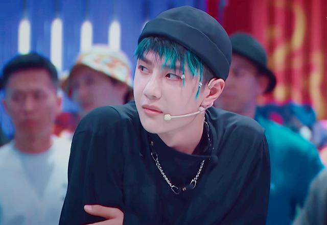 王一博|王一博出道6年，成长肉眼可见，这3点成他闯荡娱乐圈的“必杀技”