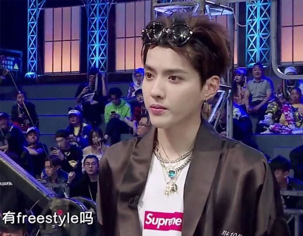 吴亦凡|贵圈｜鹿晗吴亦凡步入30岁，神颜不再的流量男星如何面对转型之痛？