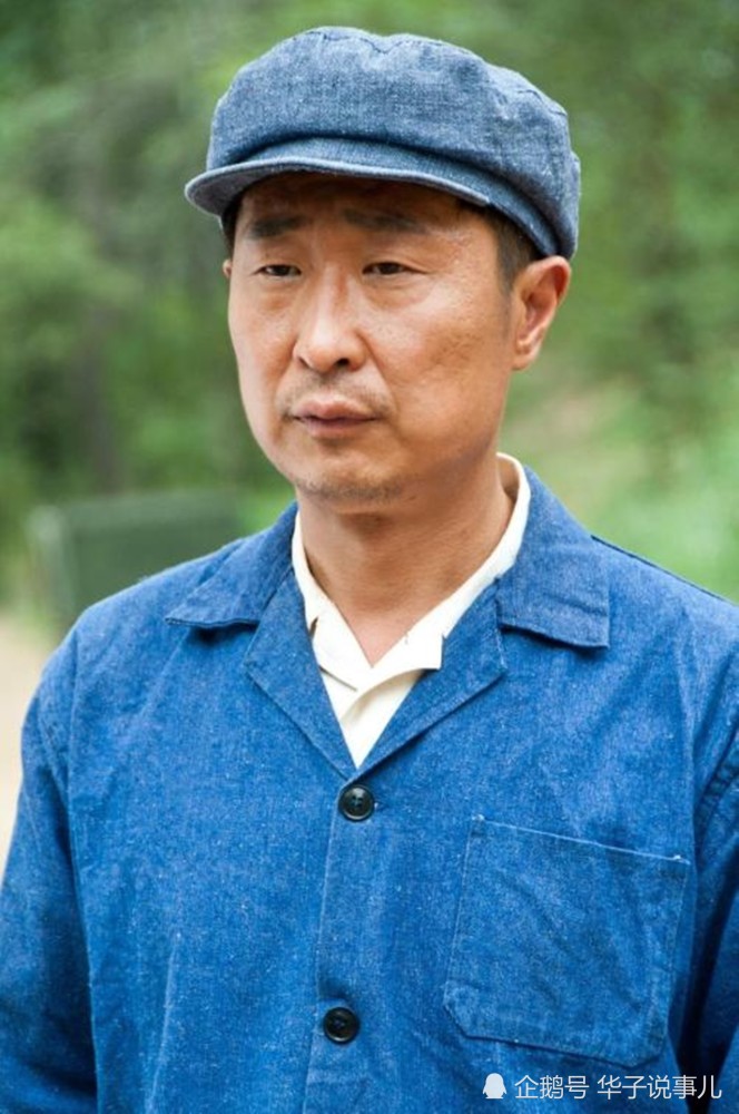 作为演员在这年春晚之前,林永健的影视作品也不少,但大多都是以配角为