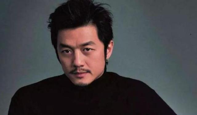 李亚鹏|李亚鹏：一个靠女人成功的男人，他交往的6位女友个个都是大咖