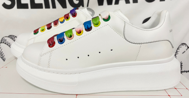 揭秘高仿麦昆小白鞋多少钱1比1,在哪里可以买到质量好的 - 小轻秀场