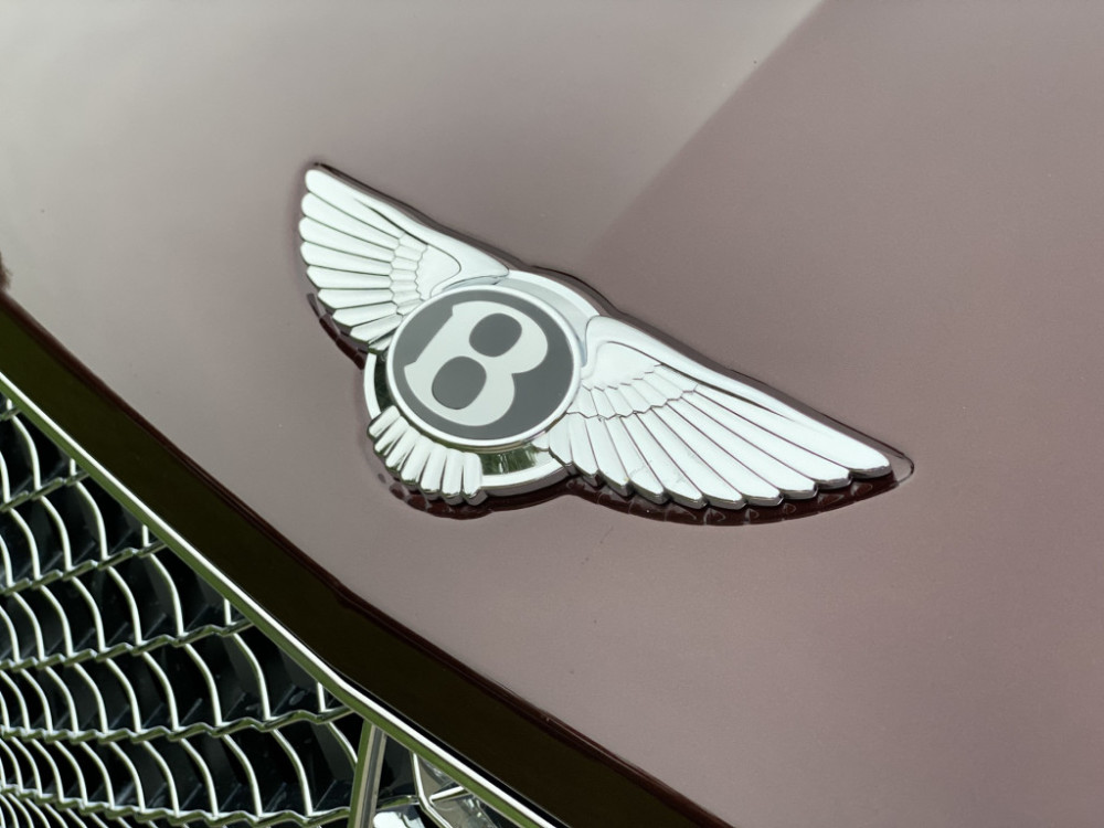2021年宾利添越bentayga suv:你不舍得拿去越野的豪华机器