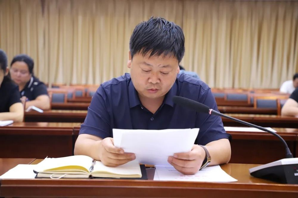 精准发力!峰峰矿区召开乡村振兴工作调度会_腾讯新闻