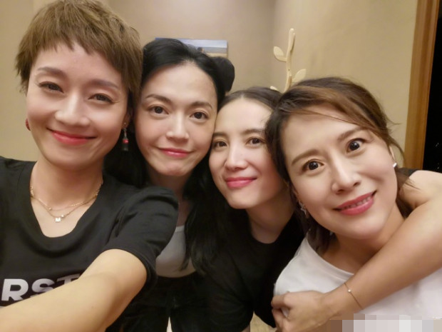 三十而已|悄悄拔尖儿美到霸占数日热搜！40岁还敢跟20岁比美？