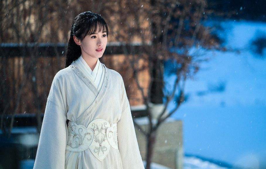 爱情公寓|曾在《爱情公寓》中跑龙套，如今是《琉璃》女主，袁冰妍终于红了