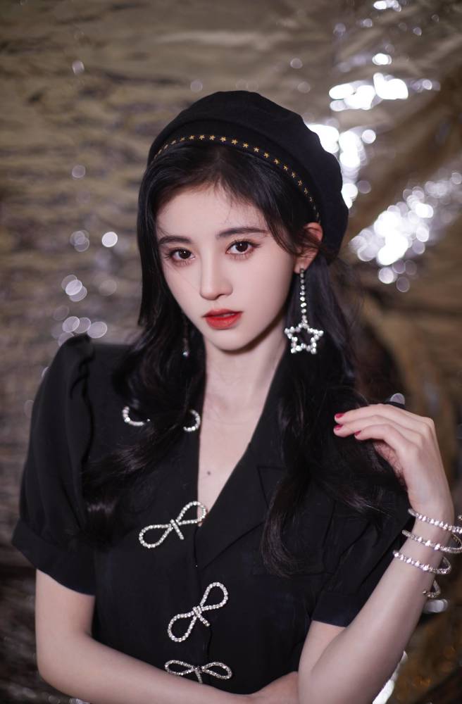 王思聪|被公开diss，她和王思聪有什么交集？真到了人人讨厌的地步？