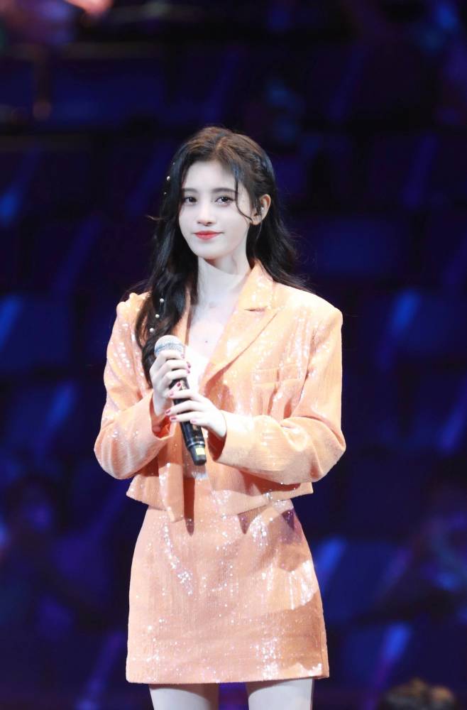 王思聪|被公开diss，她和王思聪有什么交集？真到了人人讨厌的地步？