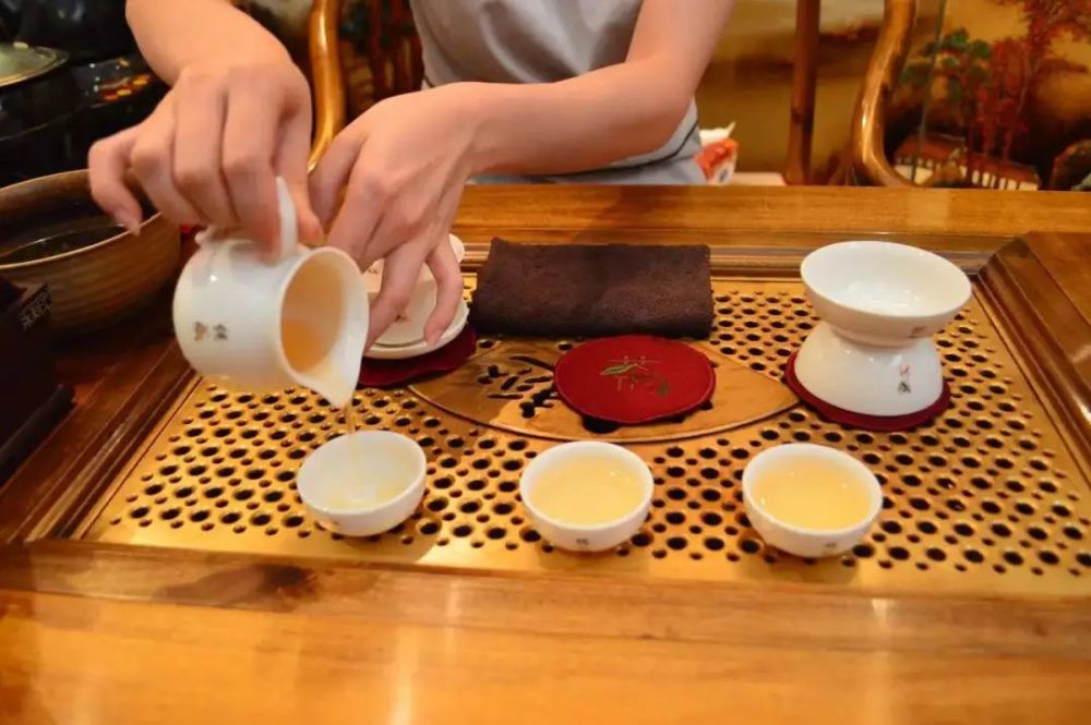 没事多喝茶,对自己好点