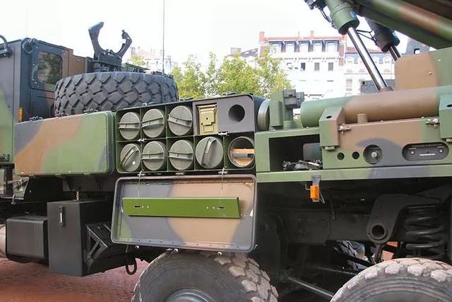 新型122毫米卡车炮上高原打了就跑性能比肩155炮