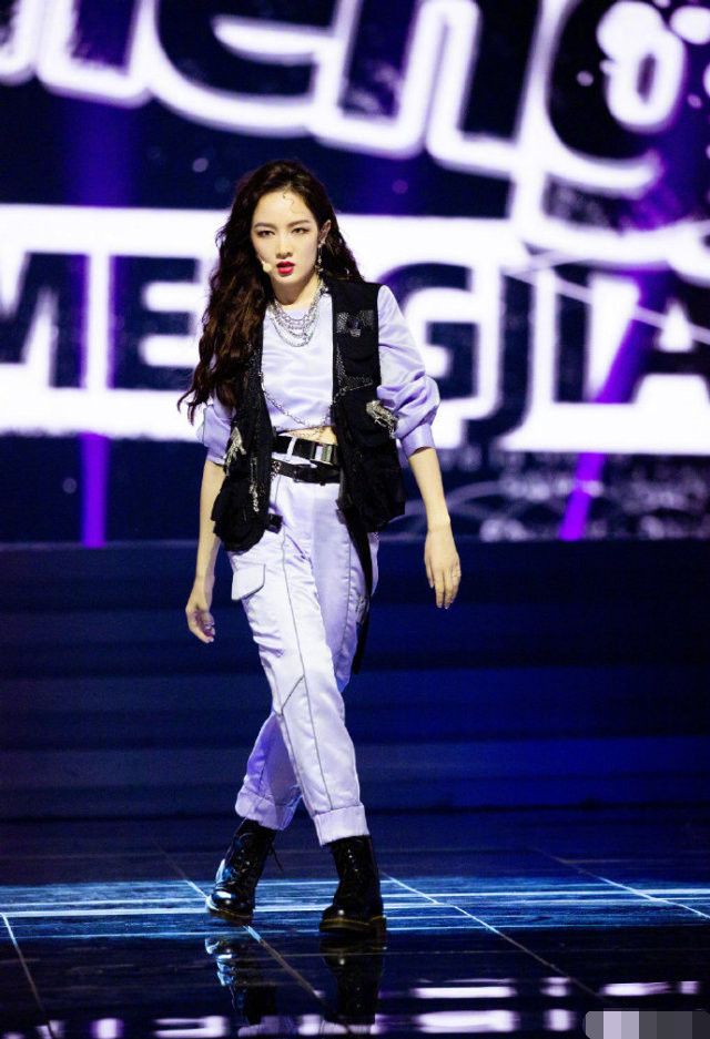 沈梦辰|乘风破浪的姐姐复活名单，沈梦辰孟佳早有伏笔，金莎王智惊喜