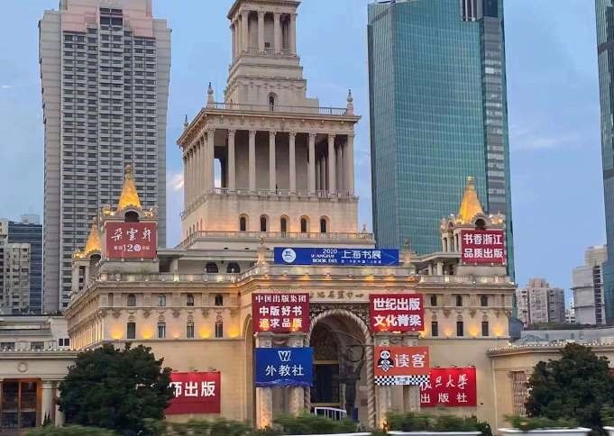 周立波|周立波低调回国，疑似进军教育事业？唐爽发文质疑他的动机