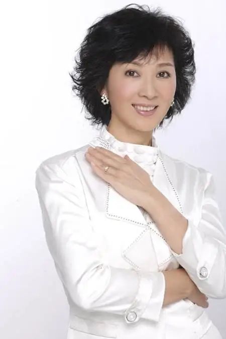 如果没有远走他乡,现在的龚雪是否也是影坛的大姐大呢?