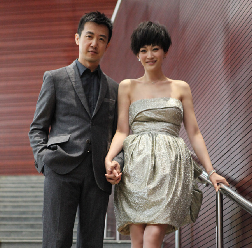 千年女配李呈媛,有微笑女王和广告女王美誉,嫁大15岁鄢颇很幸福_腾讯