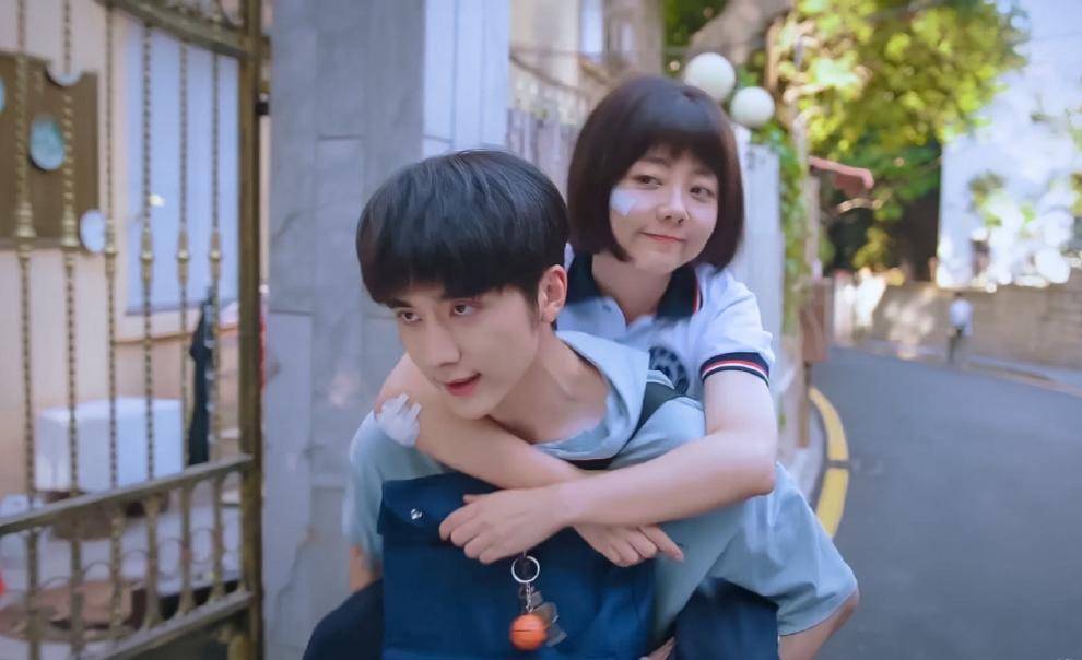 以家人之名|《以家人之名》52城收视破5，比《安家》还高，被指有注水之嫌