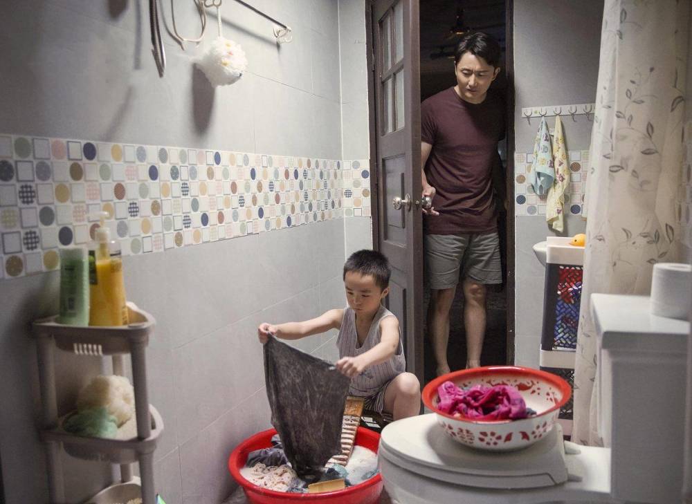 以家人之名|《以家人之名》52城收视破5，比《安家》还高，被指有注水之嫌