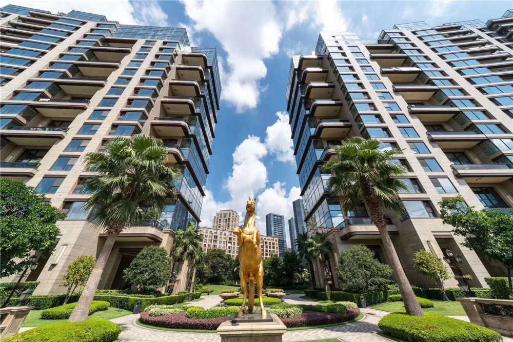 【深度】上市一年半股价涨两倍多,滨江服务是这样做的