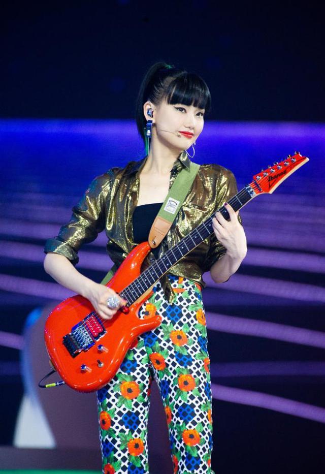 浪姐|《浪姐》压力大？黄龄自曝掉头发还哭成复读机，在这里她才真快乐