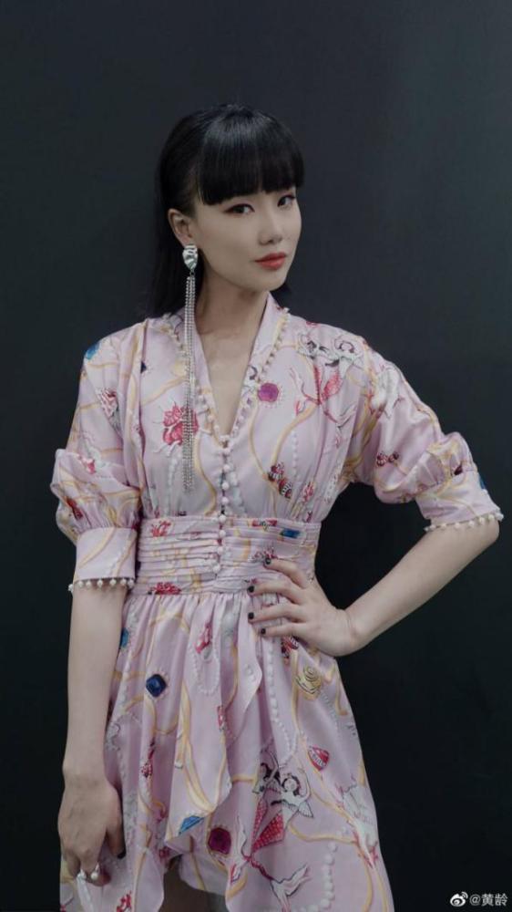 浪姐|《浪姐》压力大？黄龄自曝掉头发还哭成复读机，在这里她才真快乐