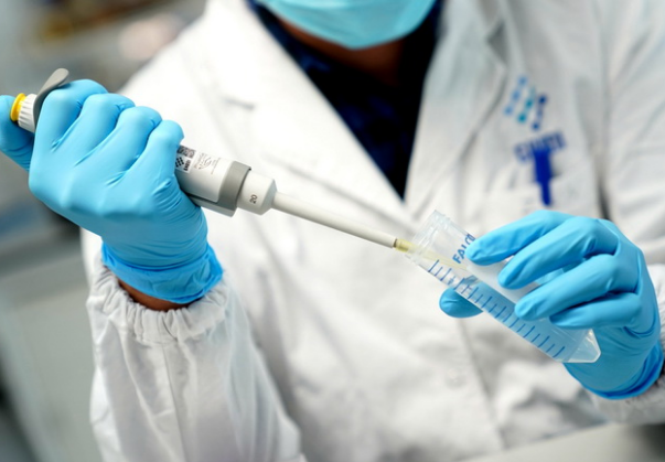 疫苗|世界首款新冠疫苗注册成功，免疫力不是永久，最多可维持2年