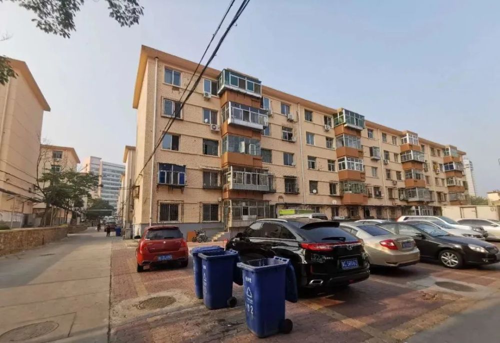 铁新里在改造过程中,对新建项目明确要求同步建设幼儿园,无障碍设施等