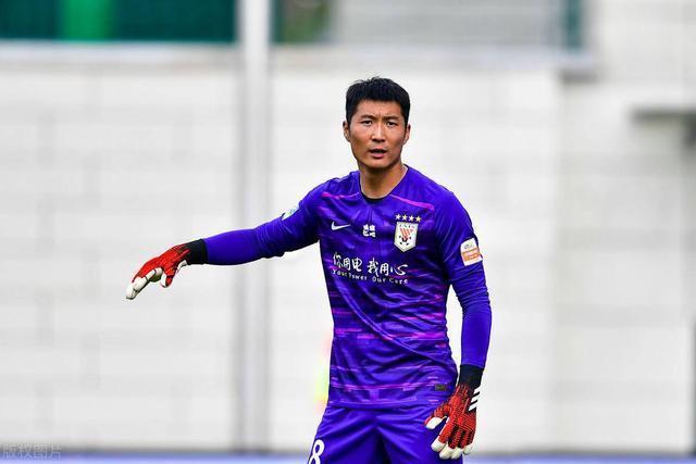 又上榜了韩镕泽四场比赛两夺单轮最佳扑救