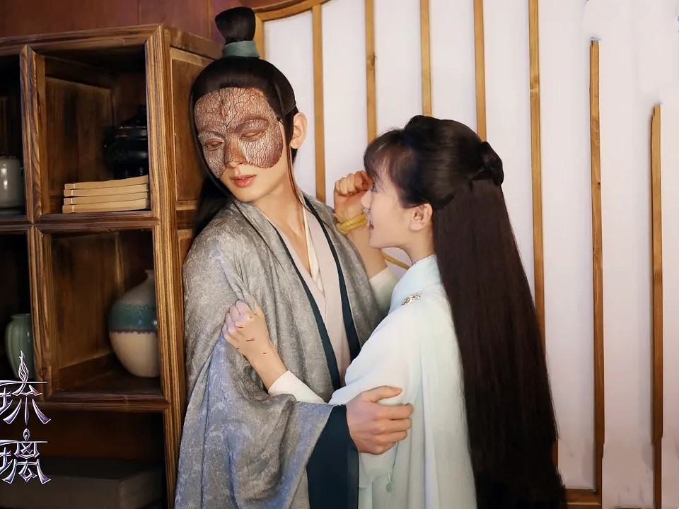 禹司凤|《琉璃》又登上热搜，成毅拿“女主剧本”加戏，袁冰妍造型似杨紫