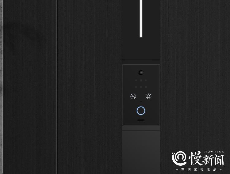 配备的这个智能门就可以解决这个问题,通过下载与智能门连接的相关