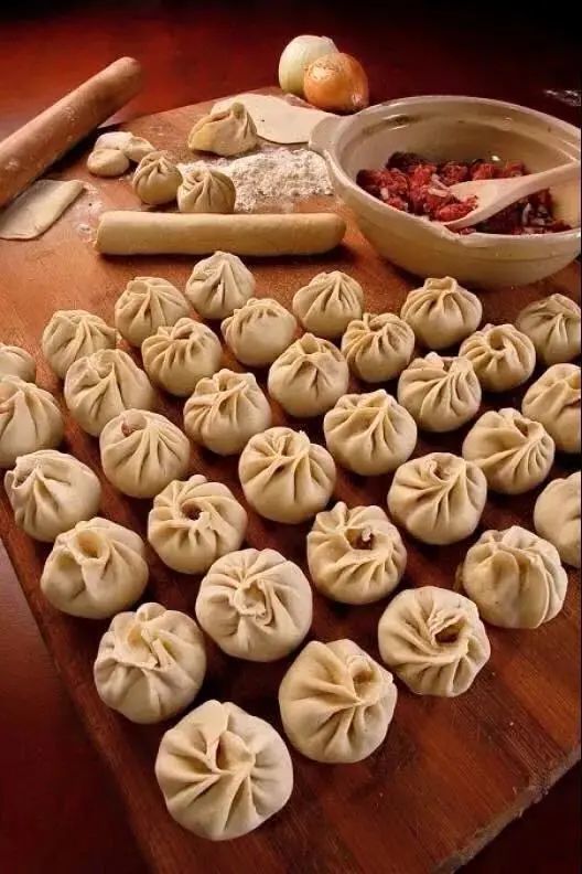 从小吃草药还没膻味,蒙古来的3万只羊究竟有多好吃?_腾讯新闻