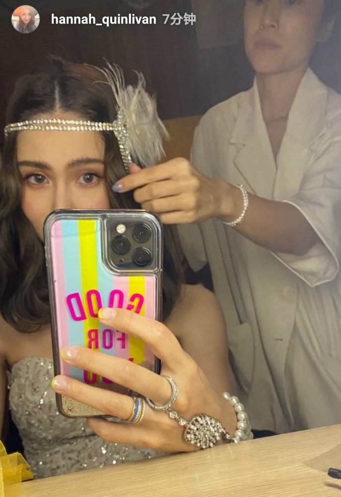 昆凌|昆凌晒双主题生日趴，穿扮精致典雅与周杰伦甜蜜放闪，儿女可爱出镜