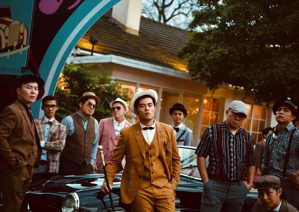 昆凌|昆凌晒双主题生日趴，穿扮精致典雅与周杰伦甜蜜放闪，儿女可爱出镜