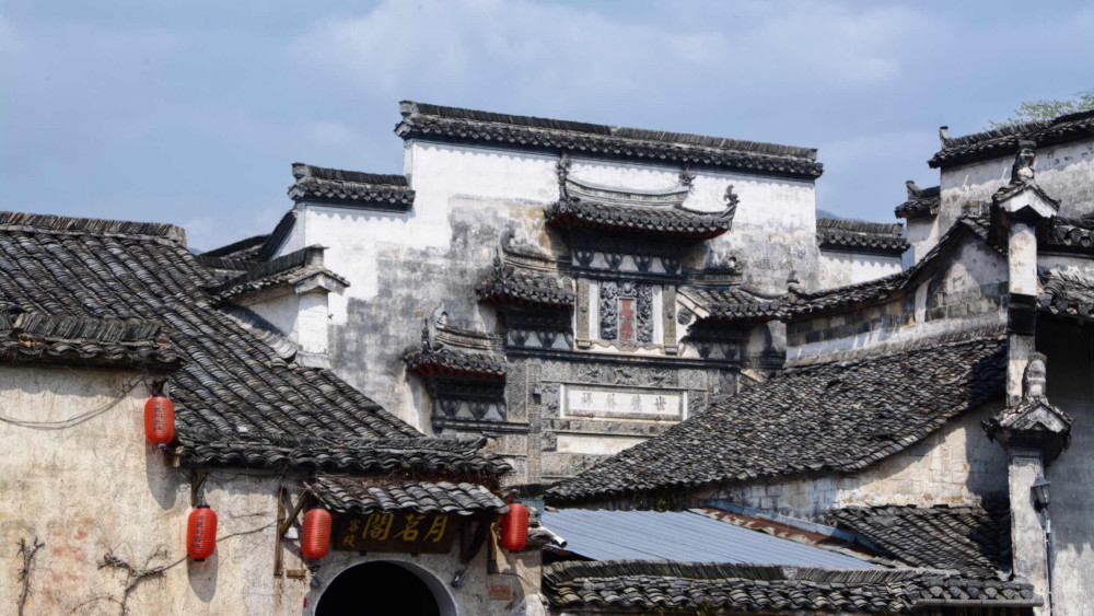 安徽黄山下这个古村,拥有"徽州第一木雕楼",不是西递,宏村