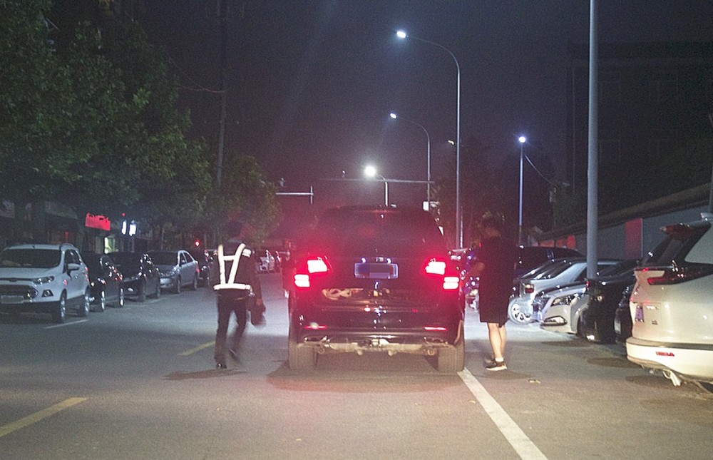 酒后驾驶|小区里酒驾违法吗？