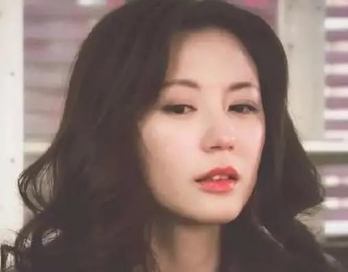 刘心悠|退圈也要谈恋爱？刘心悠和小孩的八年恋情可真虐！