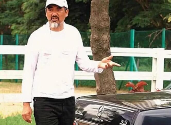 周润发|捧上神坛的演技 吹嘘过头的节俭 捐款活动中从未有过名字的一代影帝