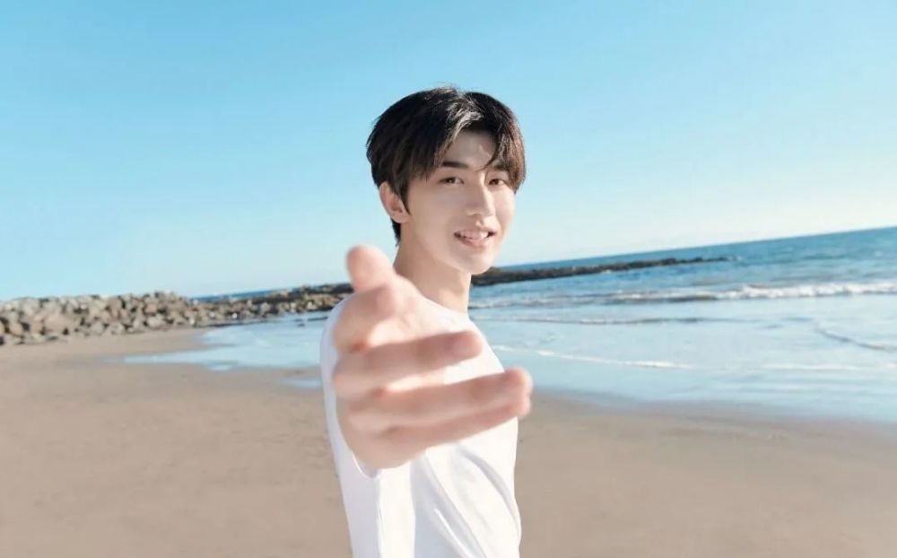 蔡徐坤|在蔡徐坤身上，我们看到了一个青春偶像的蜕变